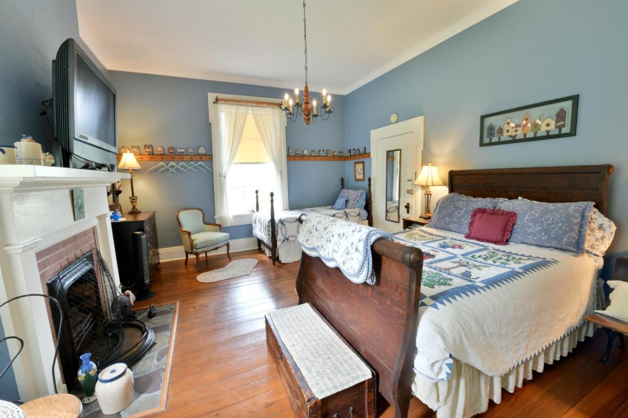 The Pines Of Dresden Bed & Breakfast ภายนอก รูปภาพ