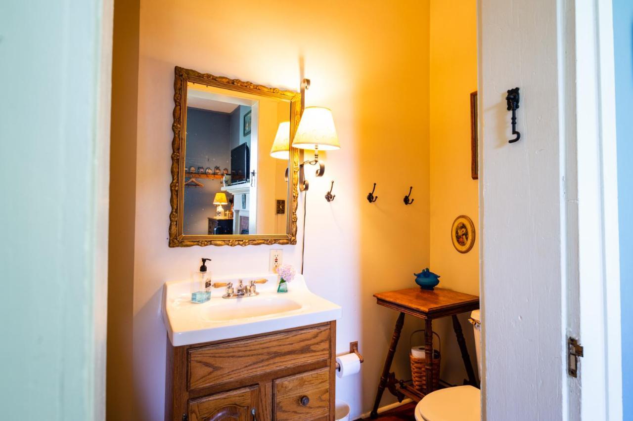The Pines Of Dresden Bed & Breakfast ภายนอก รูปภาพ