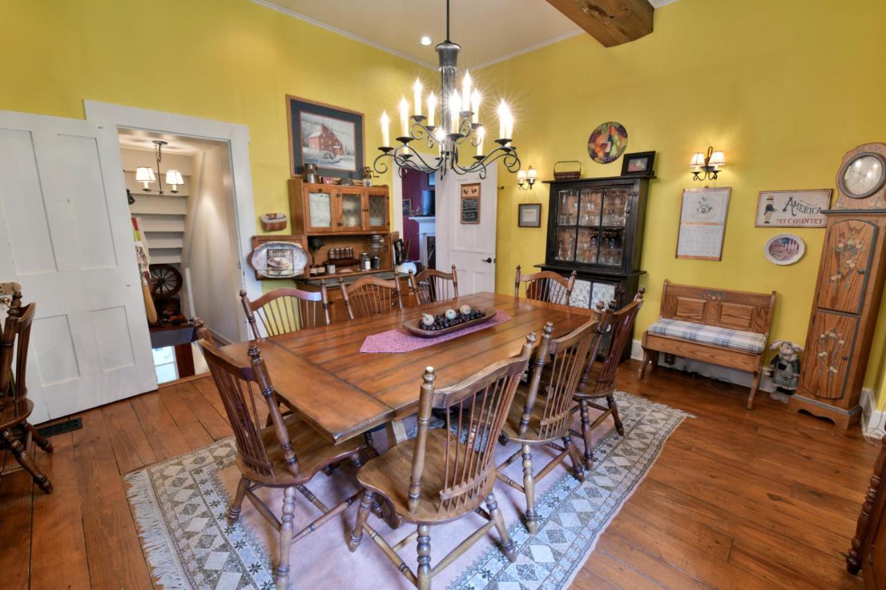 The Pines Of Dresden Bed & Breakfast ภายนอก รูปภาพ
